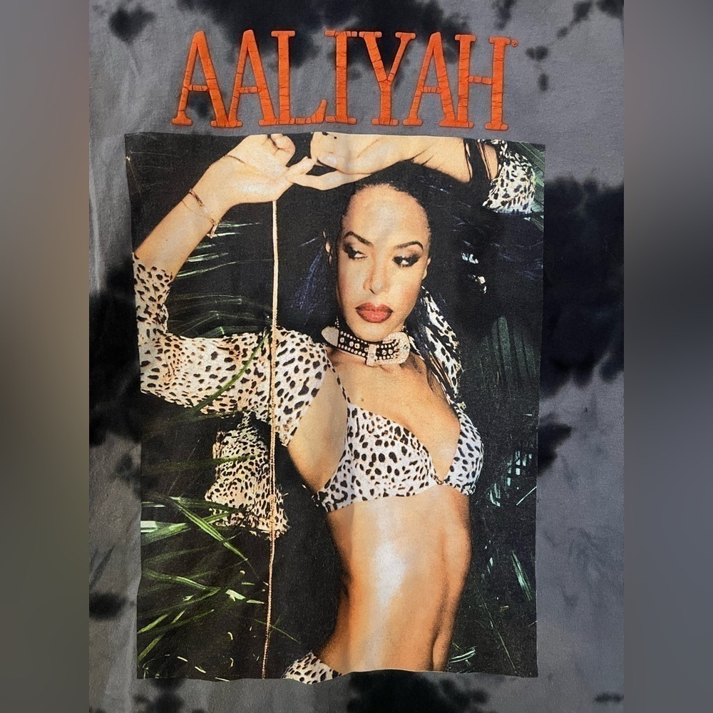 Aaliyah Tonal Dyed Tee - Picture 2 of 5